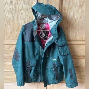 Oversized XS Volcom snowboard jacket